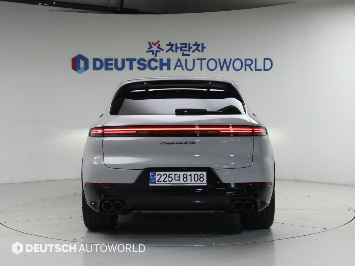 Porsche Cayenne — miniaturë 4