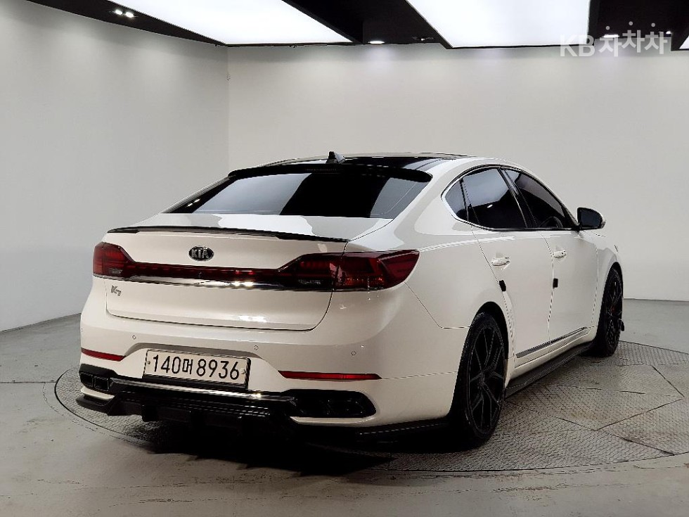 Kia K7 — miniaturë 4