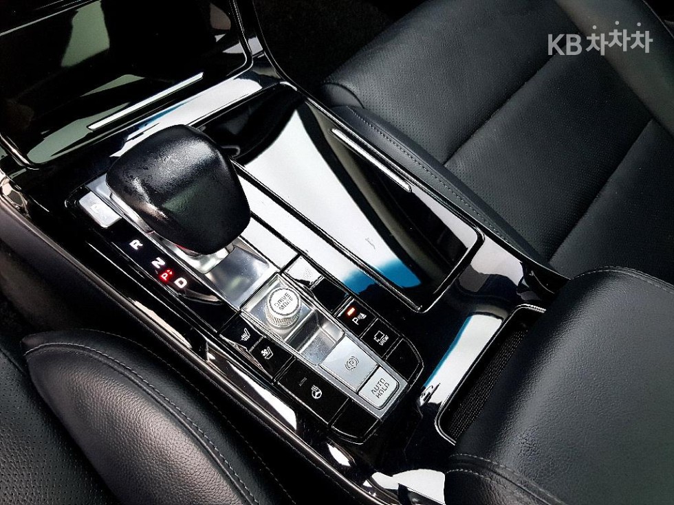 Kia K7 — miniaturë 12