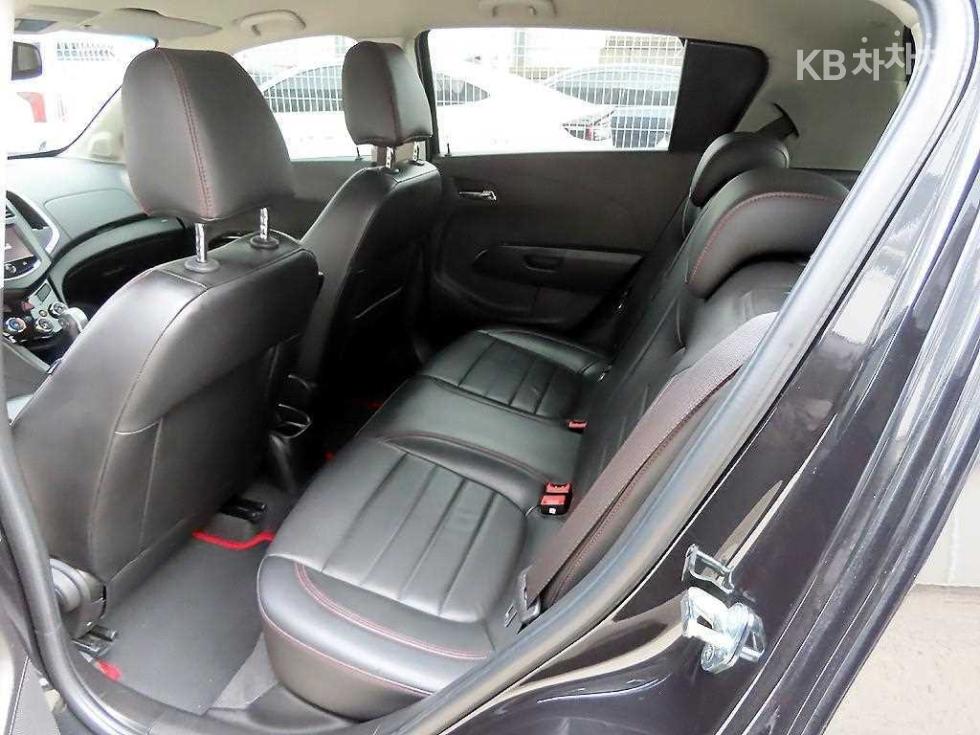 Chevrolet Aveo — miniaturë 6