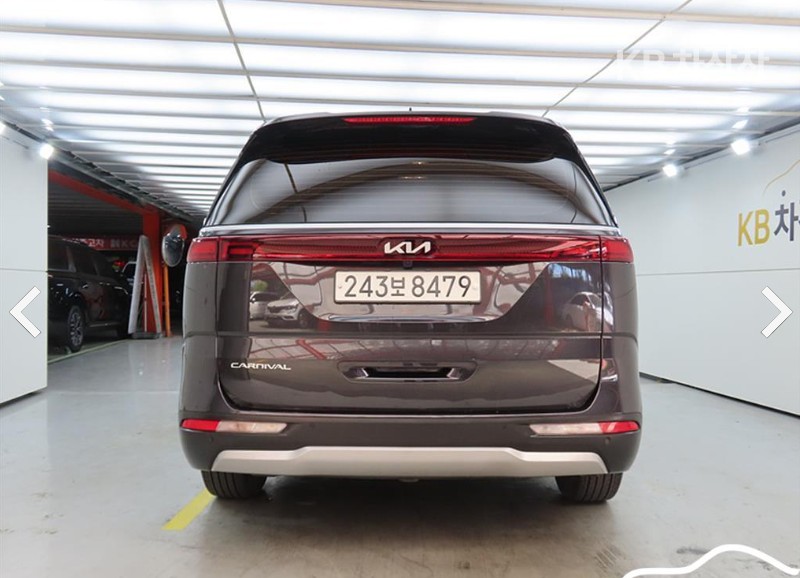 Kia Carnival — miniaturë 3