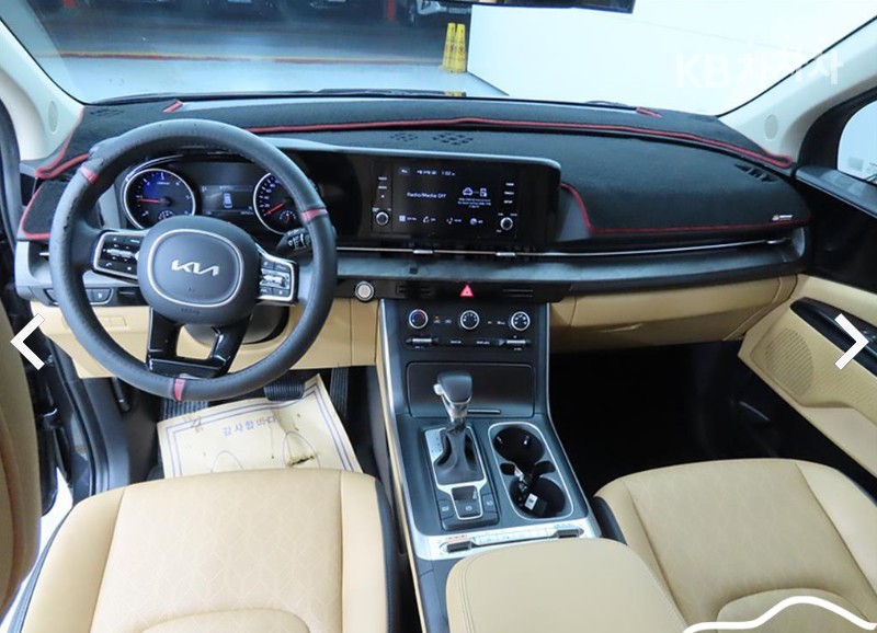 Kia Carnival — miniaturë 7