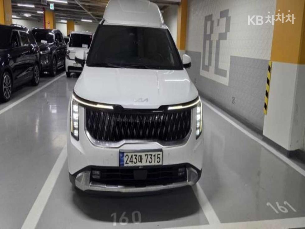 Kia Carnival — miniaturë 2