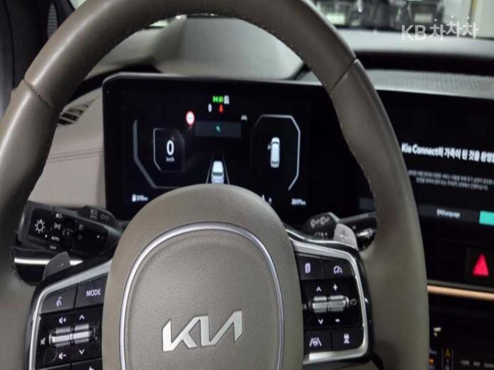 Kia Carnival — miniaturë 13