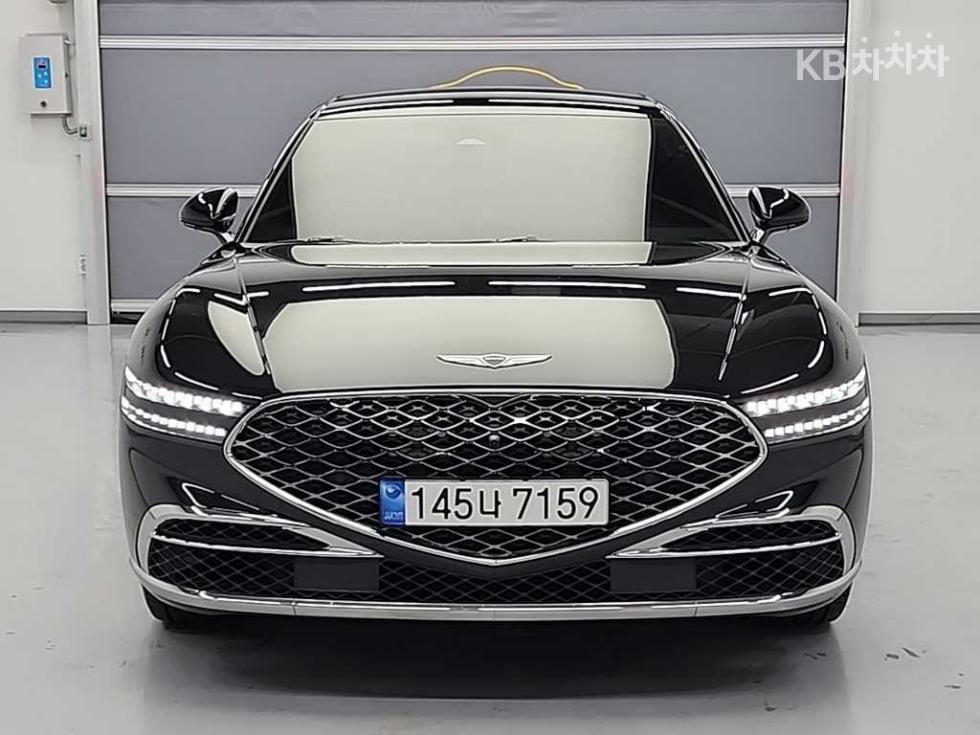 Genesis G90 — miniaturë 2