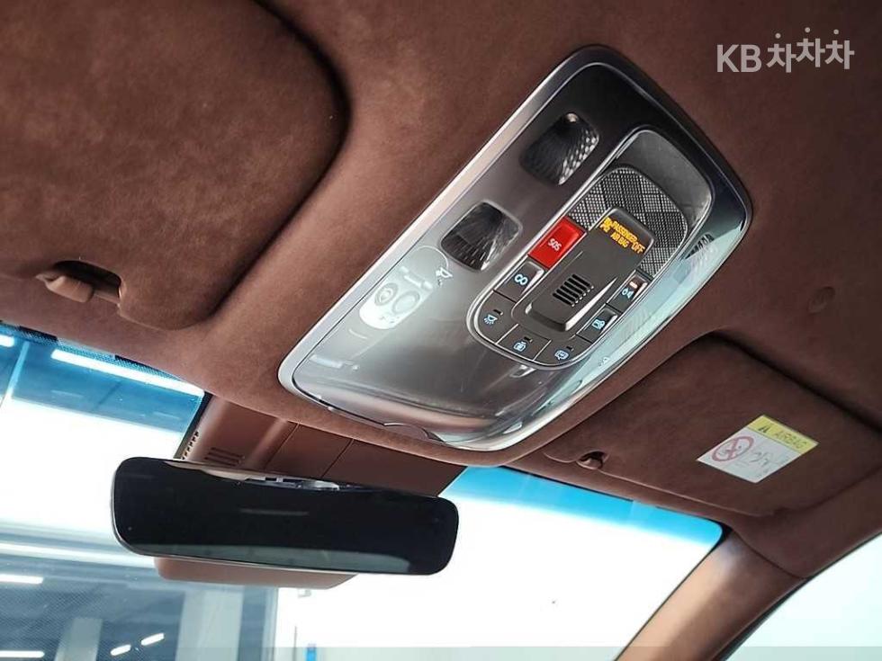 Genesis G90 — miniaturë 18