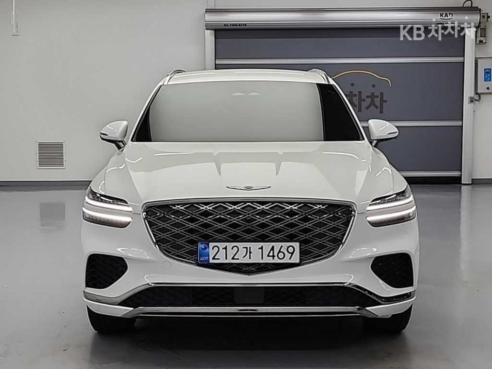 2025 Genesis GV70 photo
