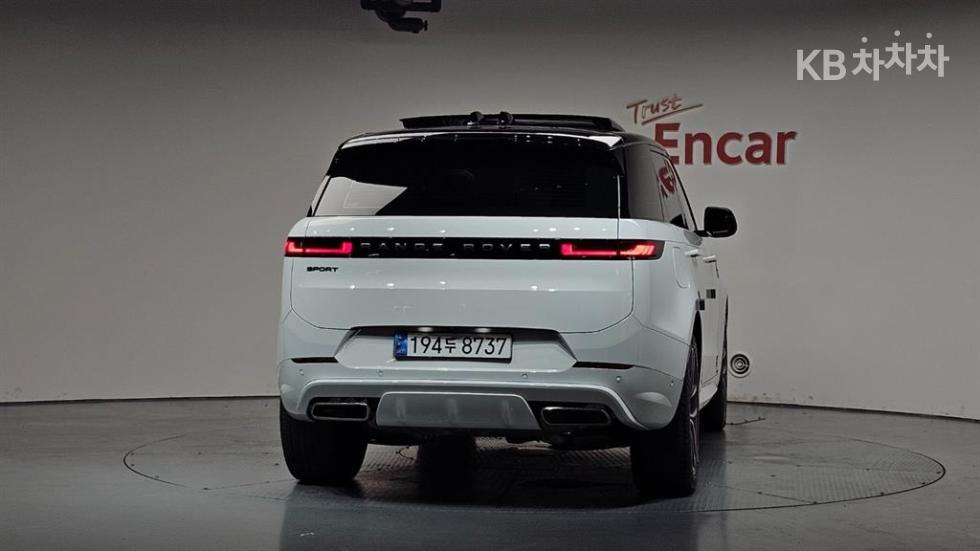 Land Rover Range Rover Sport — miniaturë 4