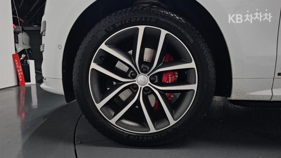 Land Rover Range Rover Sport — miniaturë 5