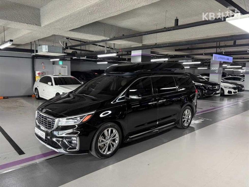 Kia Carnival — miniaturë 2