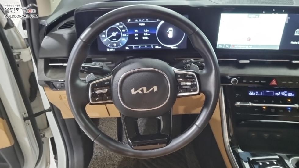 Kia Carnival — miniaturë 11