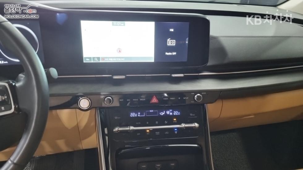 Kia Carnival — miniaturë 12