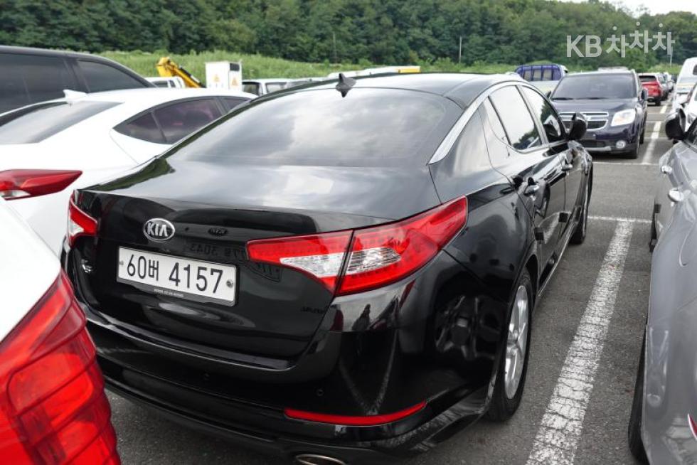 Kia K5 — miniaturë 4