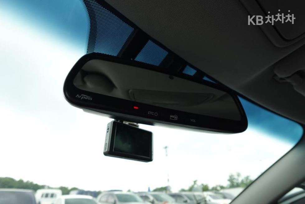 Kia K5 — miniaturë 11