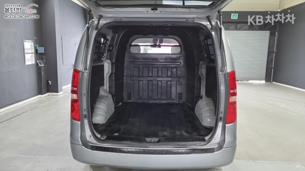 Hyundai Starex — miniaturë 18
