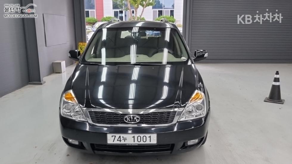 Kia Carnival — miniaturë 3