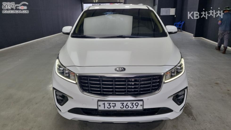 Kia Carnival — miniaturë 3