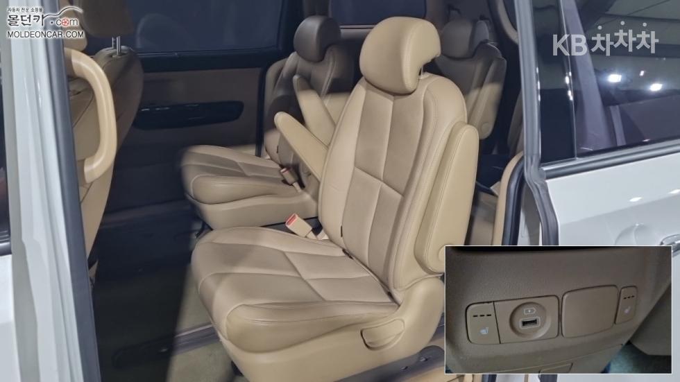 Kia Carnival — miniaturë 10