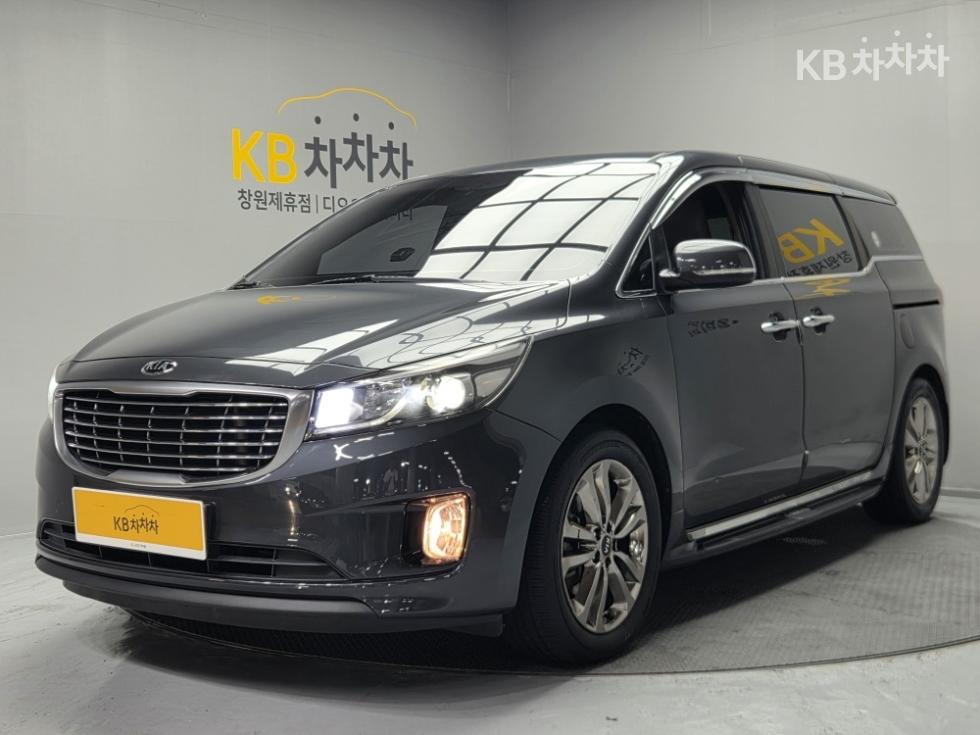 Kia Carnival — miniaturë 2