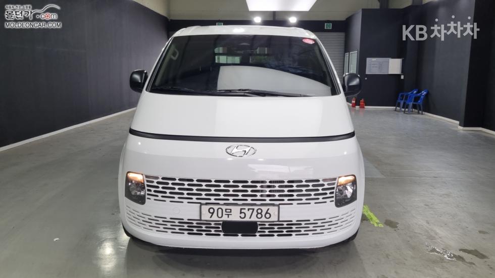 Hyundai Staria — miniaturë 3