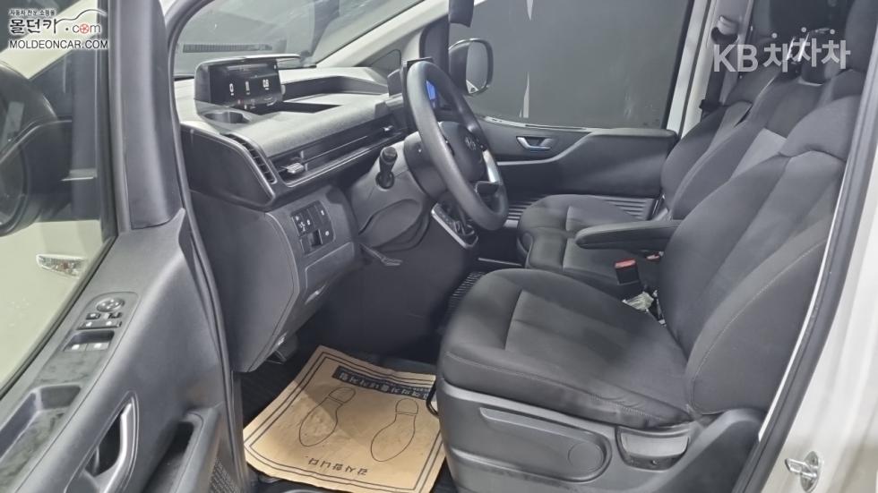 Hyundai Staria — miniaturë 7