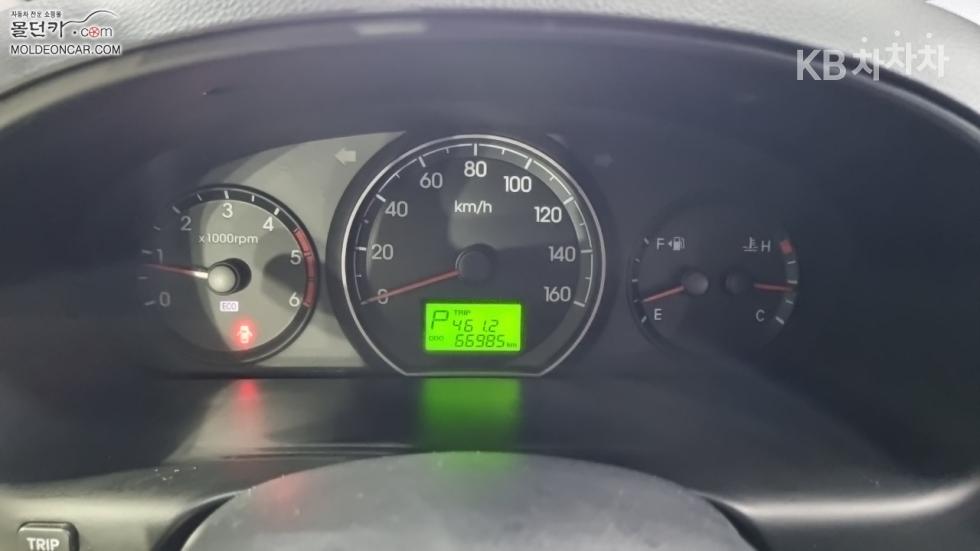 Hyundai Starex — miniaturë 5