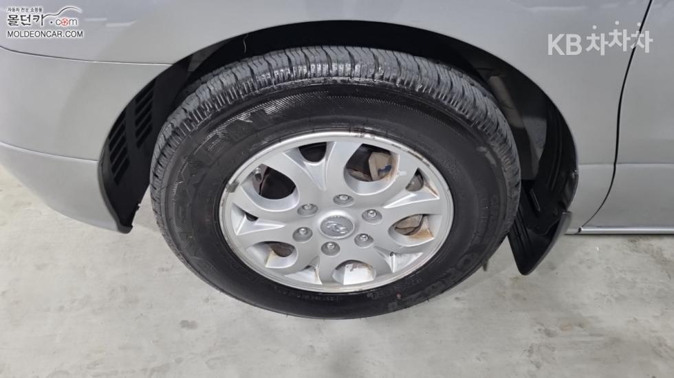 Hyundai Starex — miniaturë 6