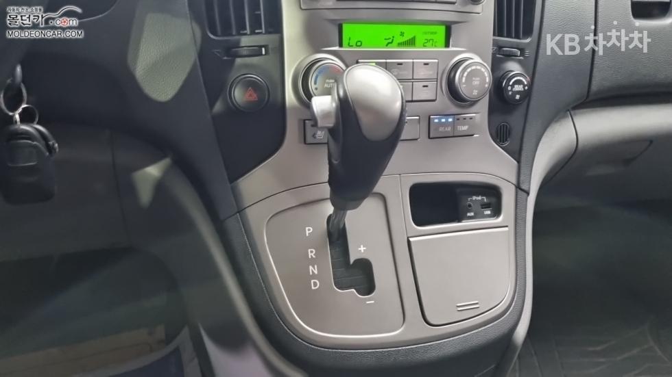 Hyundai Starex — miniaturë 13