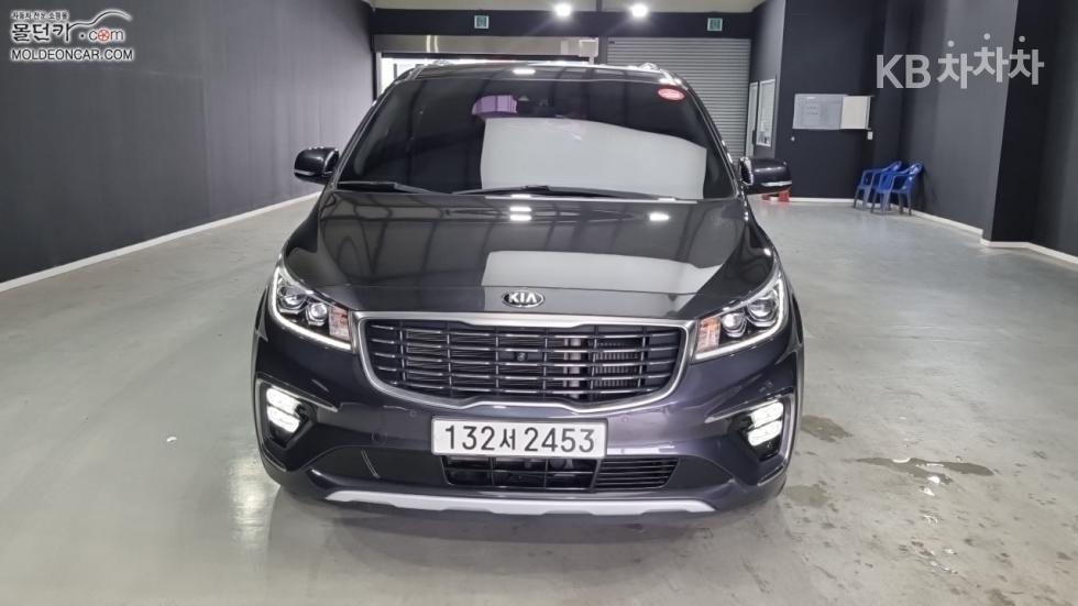 Kia Carnival — miniaturë 3