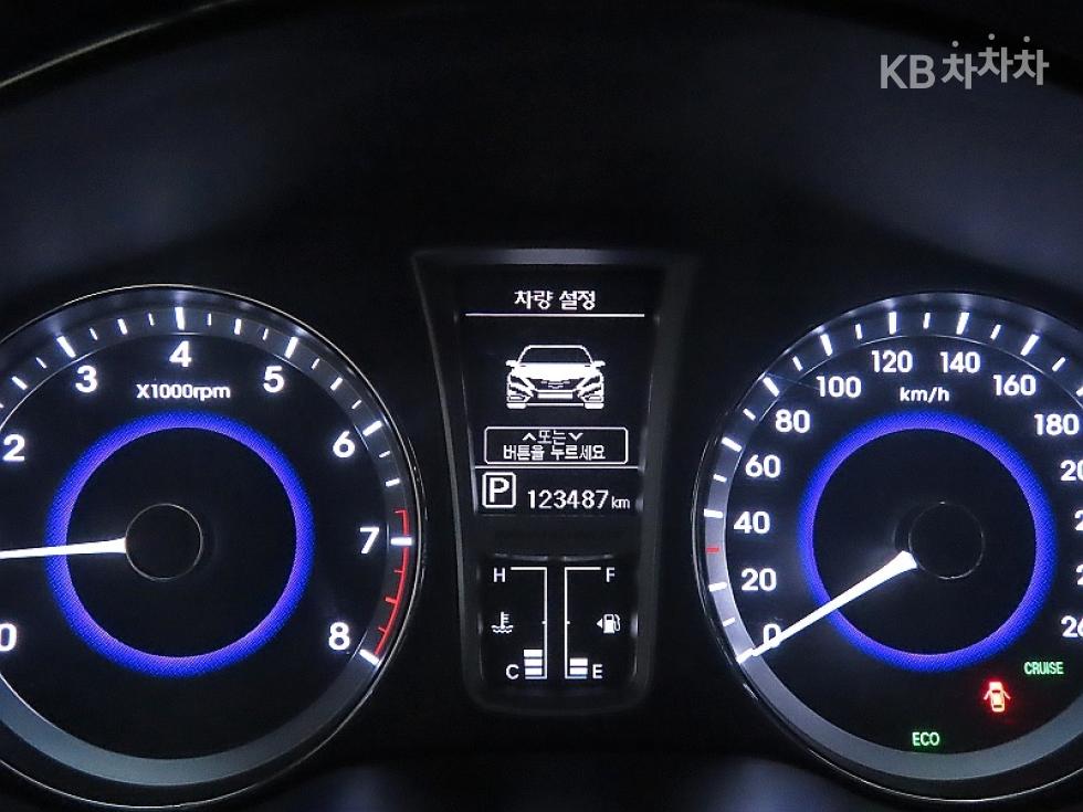 Hyundai Grandeur — miniaturë 8