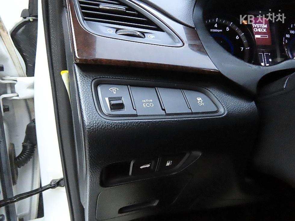 Hyundai Grandeur — miniaturë 12