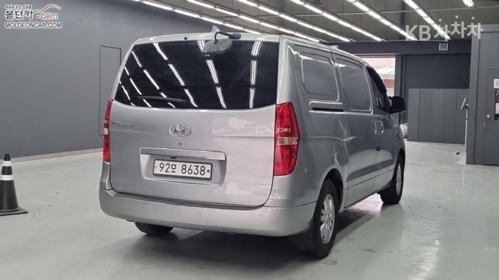 Hyundai Starex — miniaturë 2