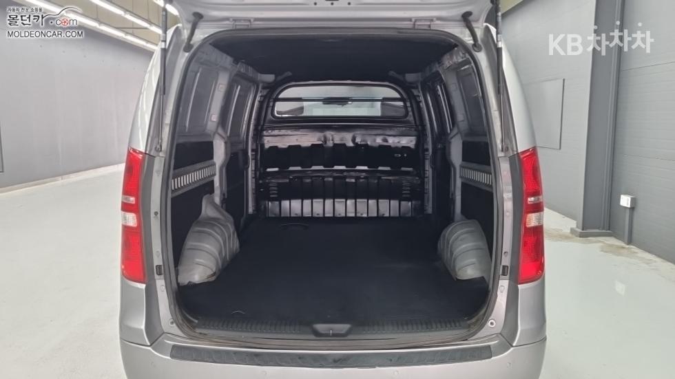 Hyundai Starex — miniaturë 16