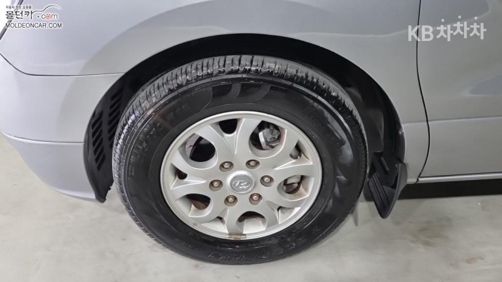 Hyundai Starex — miniaturë 6