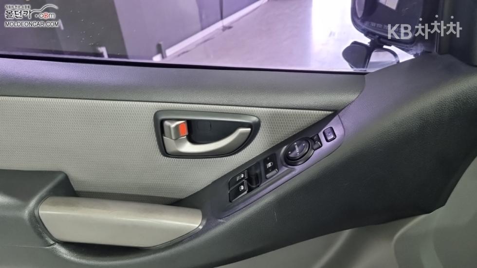 Hyundai Starex — miniaturë 17
