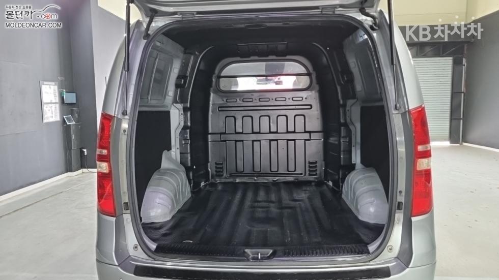 Hyundai Starex — miniaturë 18