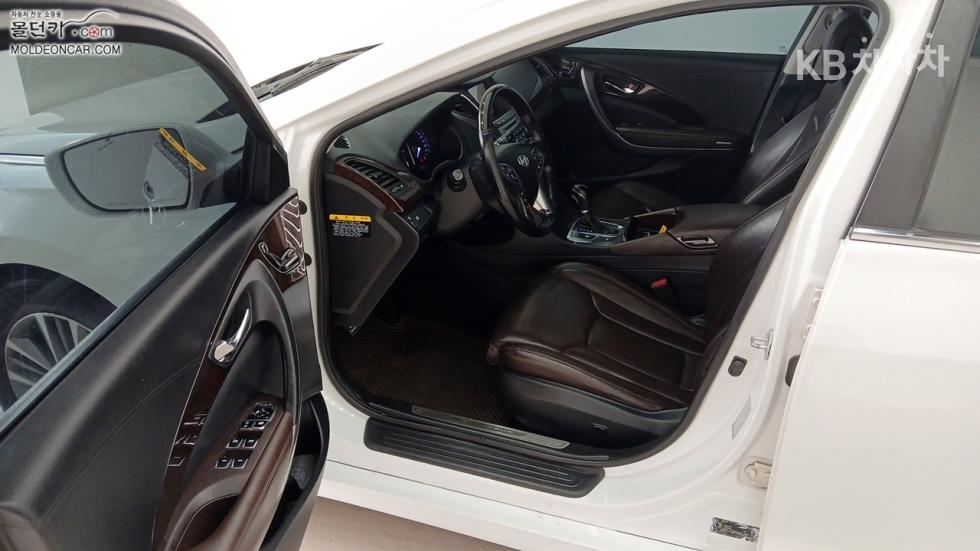 Hyundai Grandeur — miniaturë 9
