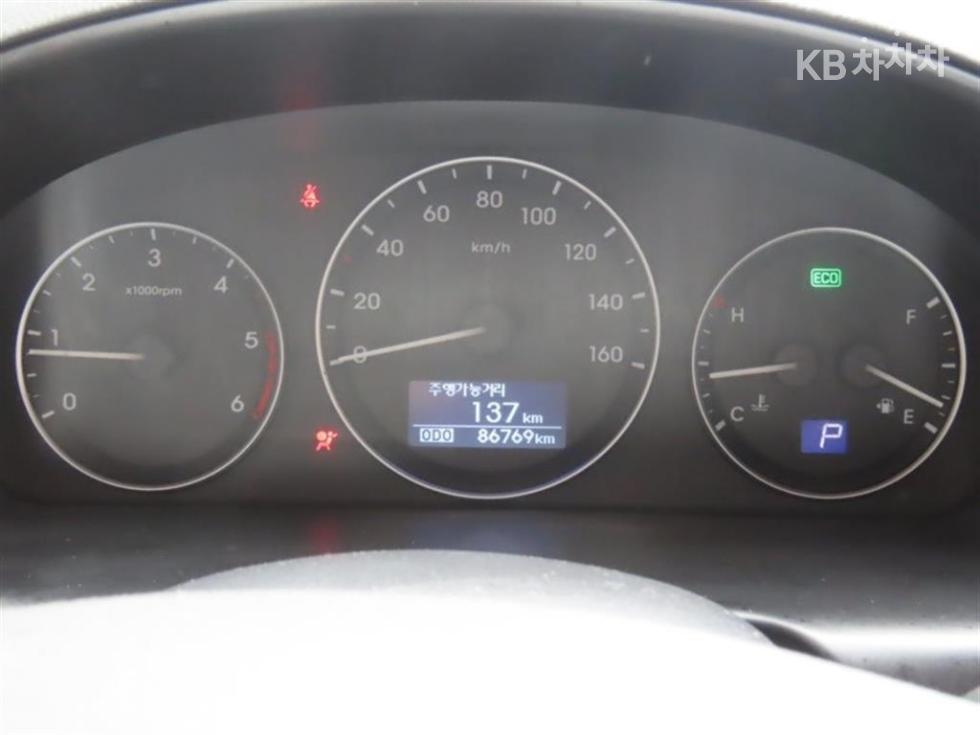 Hyundai Starex — miniaturë 5