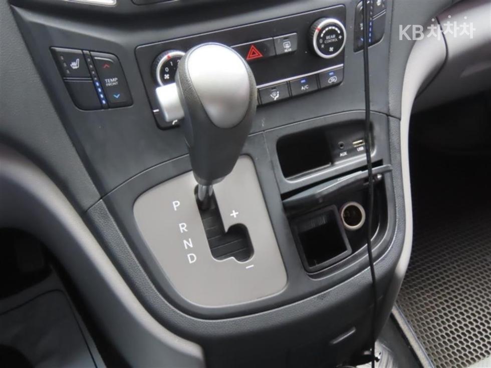 Hyundai Starex — miniaturë 6