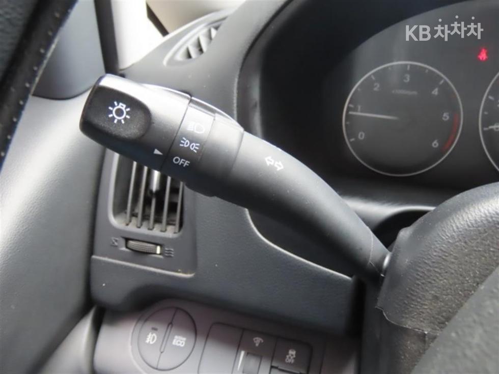 Hyundai Starex — miniaturë 9