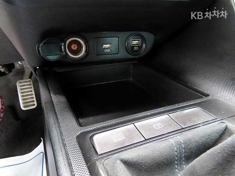 Hyundai Avante — miniaturë 13