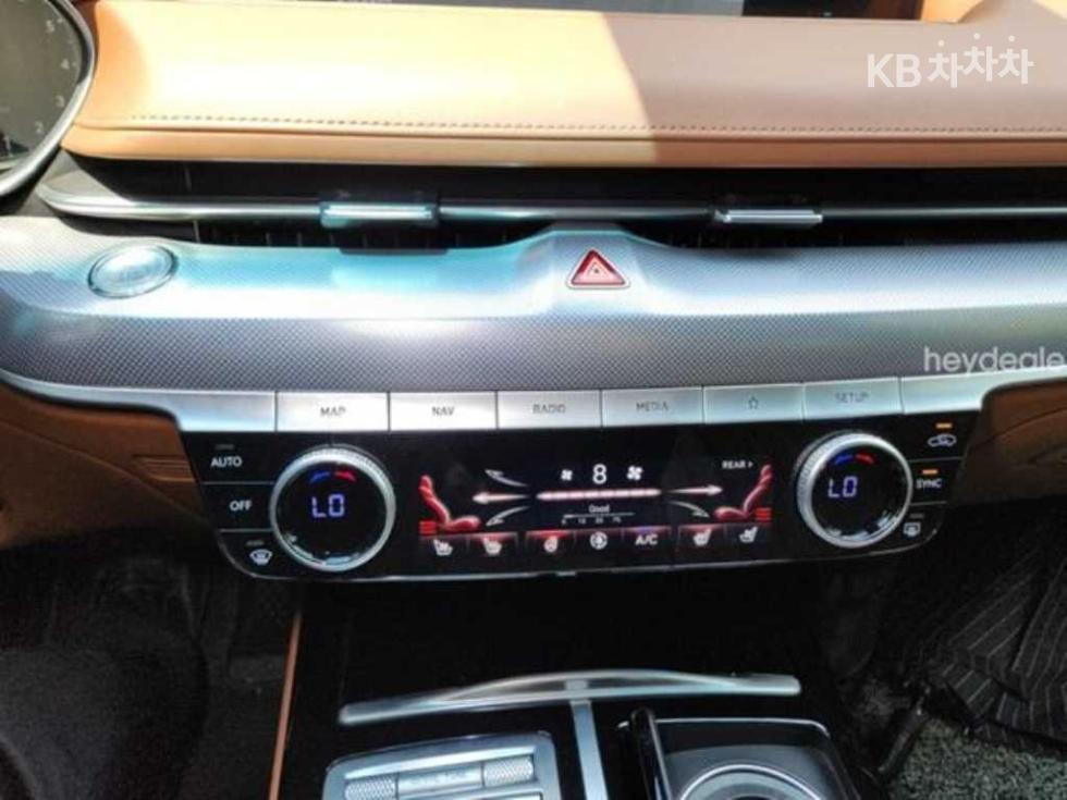 Genesis G80 — miniaturë 5