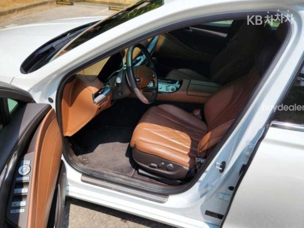 Genesis G80 — miniaturë 6