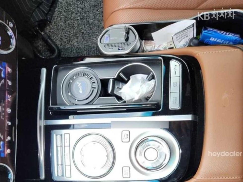 Genesis G80 — miniaturë 12