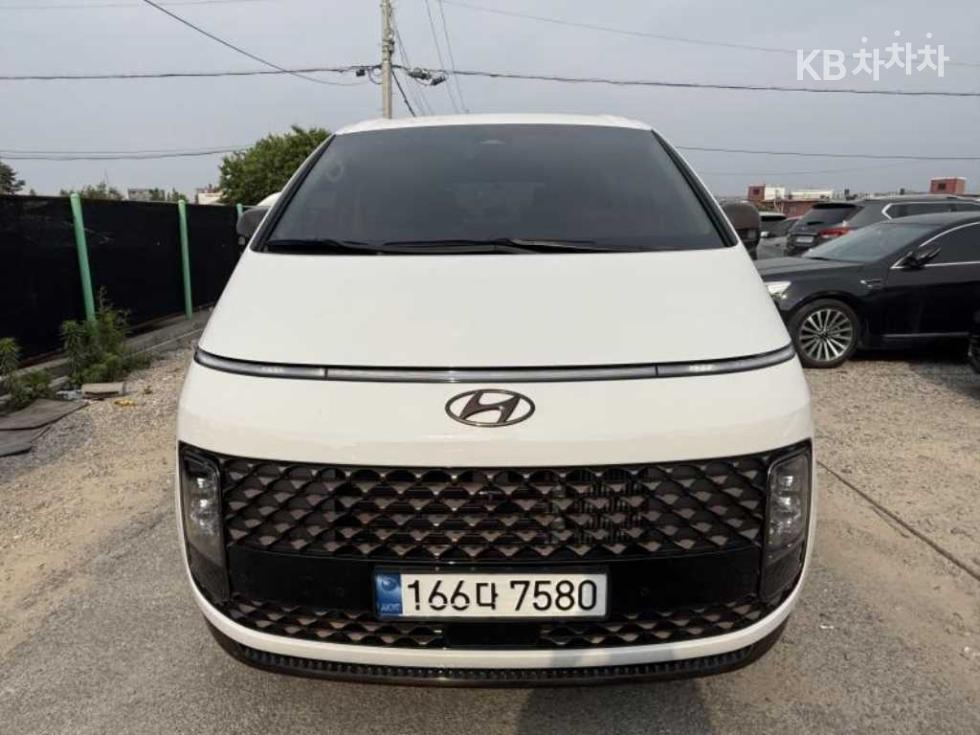 Hyundai Staria — miniaturë 2