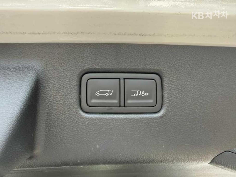 Hyundai Staria — miniaturë 17