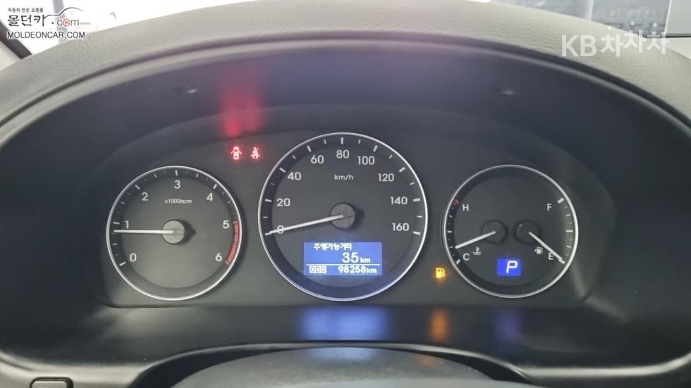Hyundai Starex — miniaturë 5
