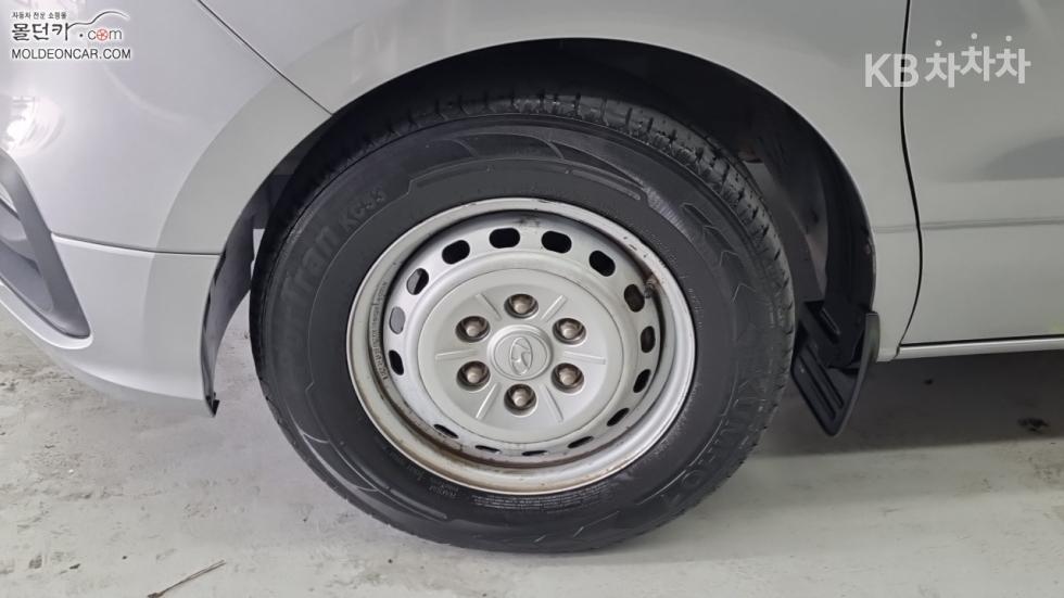 Hyundai Starex — miniaturë 6