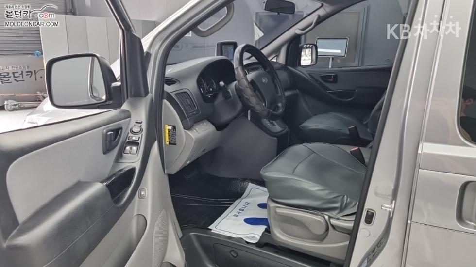Hyundai Starex — miniaturë 9