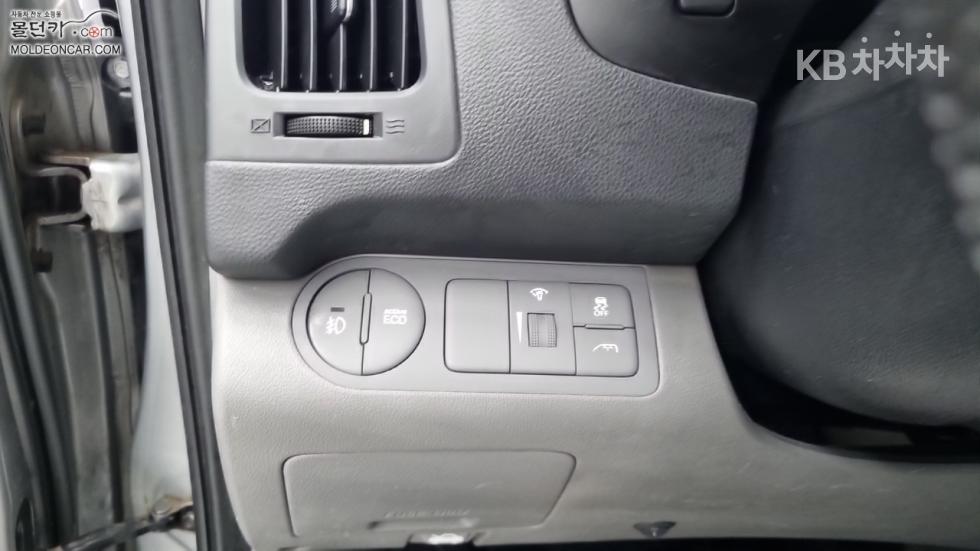 Hyundai Starex — miniaturë 15